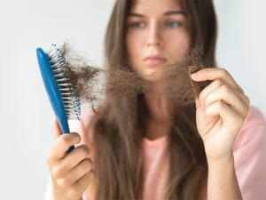 برای جلوگیری از ریزش مو چه بخوریم؟