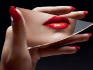 چند سی‌سی ژل برای لب طبیعی کافی است؟